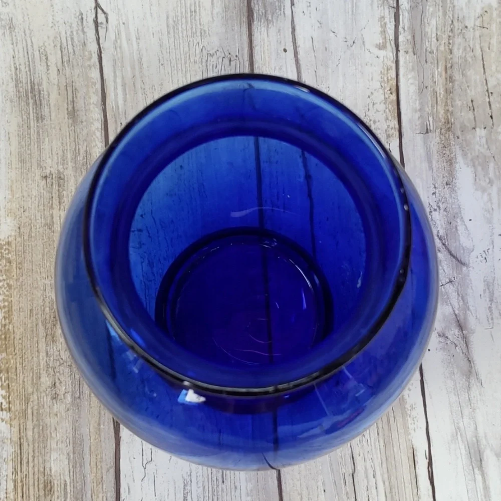 Blue vase